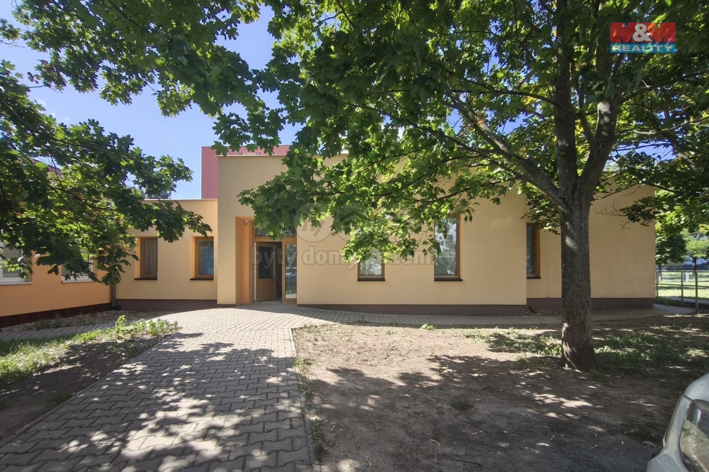 Obchodní prostory, 17. listopadu, Mladá Boleslav, 160 m²