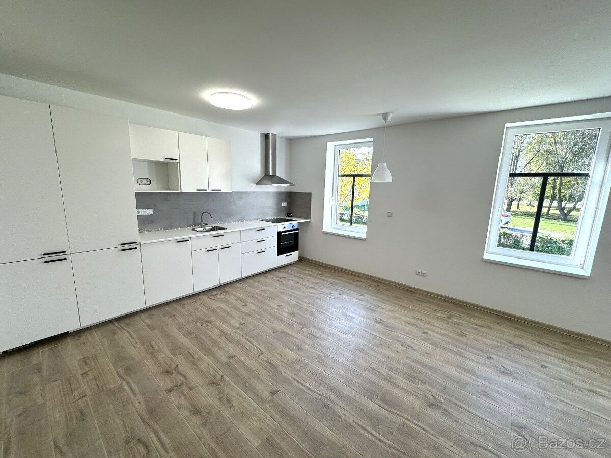 Pronájem byt 2+kk - Vyškov, 682 01, 53 m²