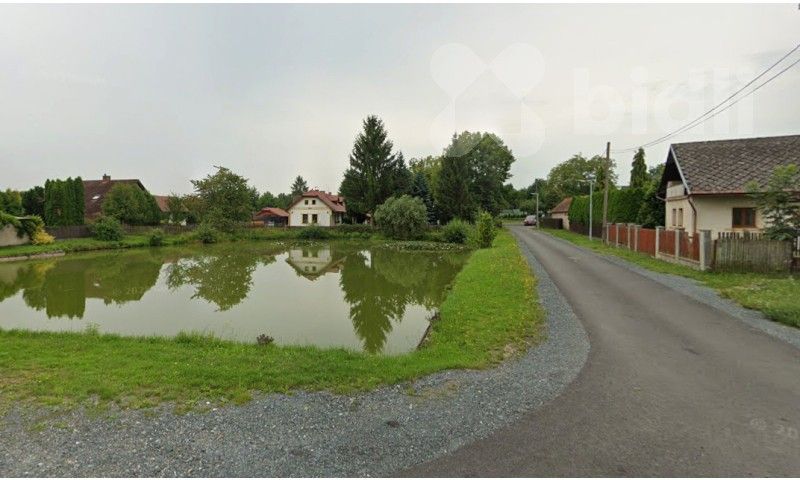 Zahrady, Dobrovítov