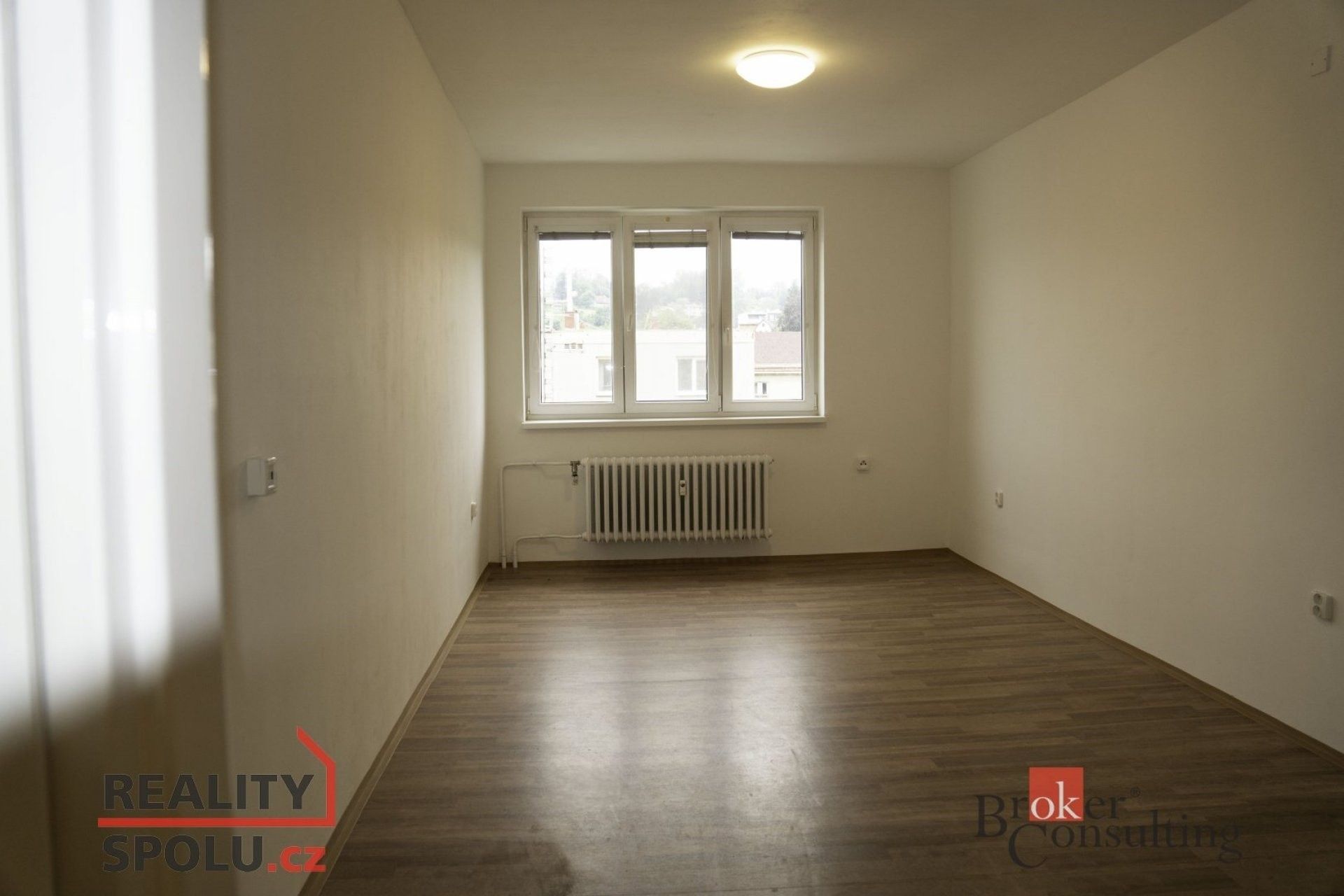 Pronájem byt 2+1 - Sládkova, Úpice, 56 m²