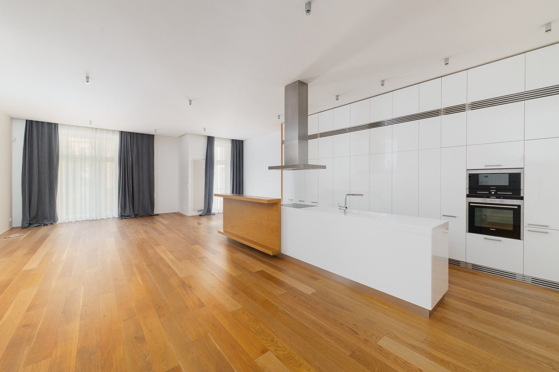 Pronájem byt 3+kk - Laubova, Praha, 135 m²