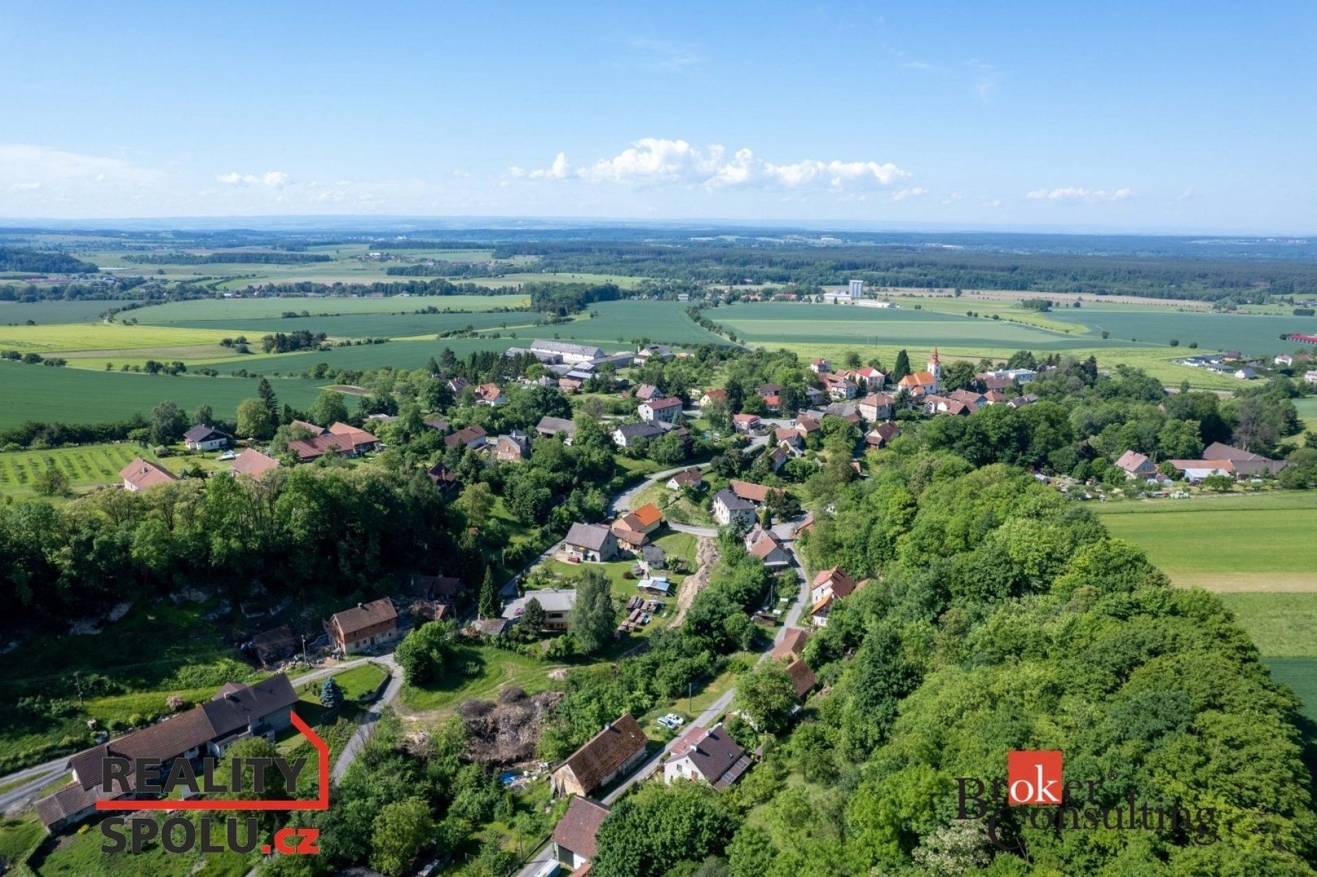 Prodej rodinný dům - Chleny, 200 m²