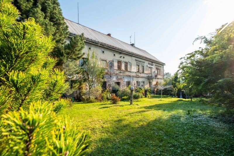 Rodinné domy, Malhostice, Rtyně nad Bílinou, 395 m²