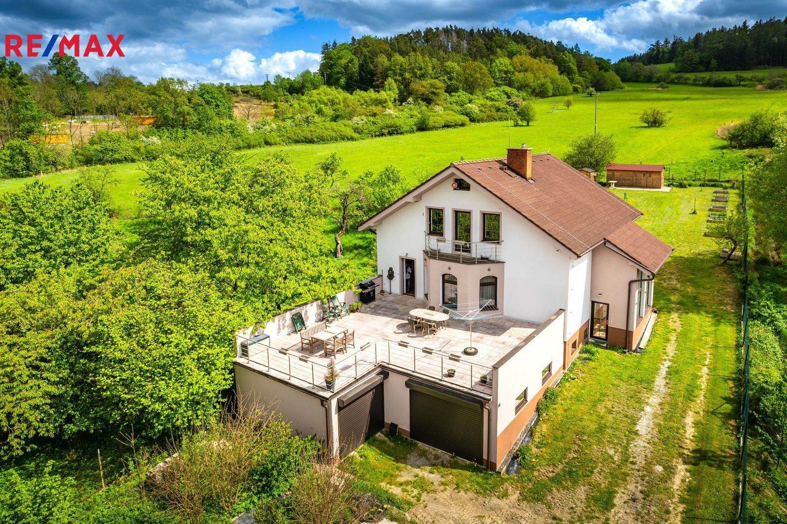 Prodej dům - Bystřice, 300 m²
