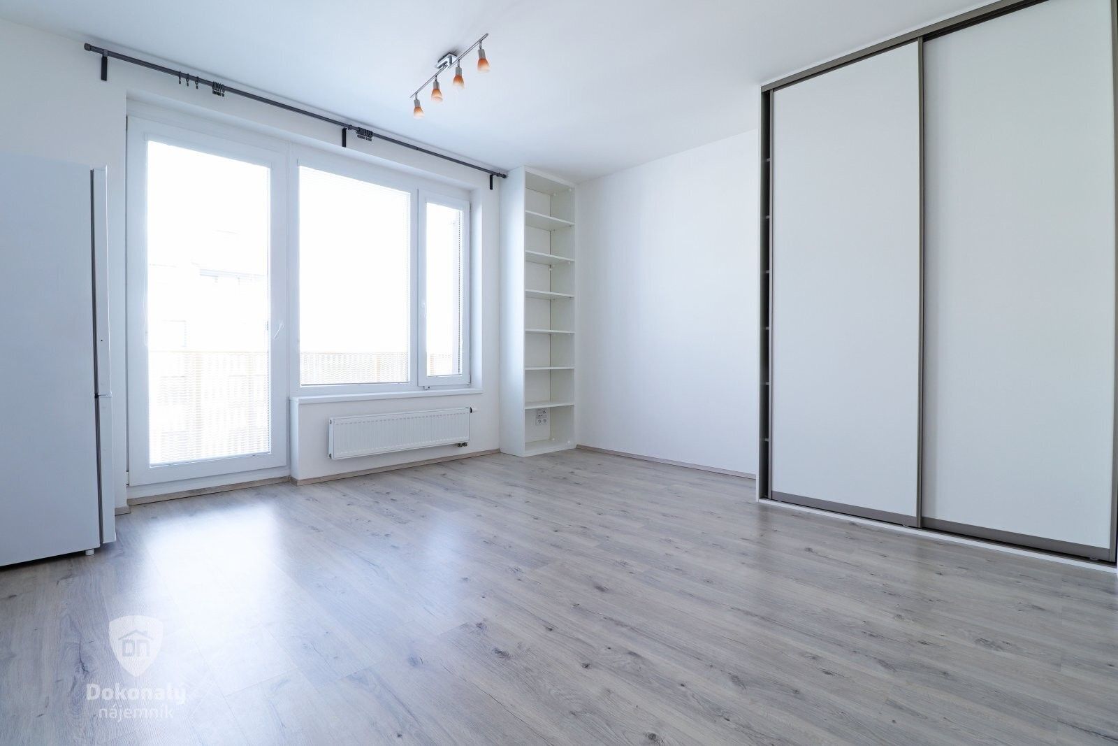 Pronájem byt 1+kk - Honzíkova, Praha, 28 m²