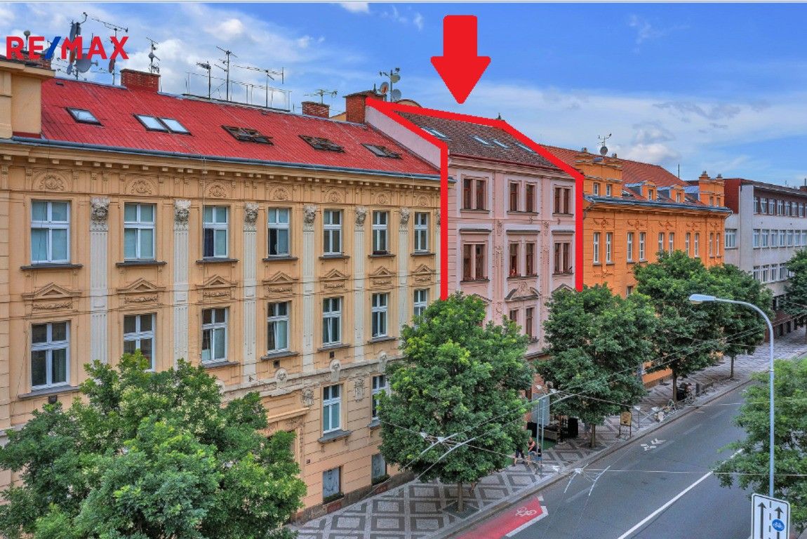 Prodej dům - Československé armády, Hradec Králové, 900 m²