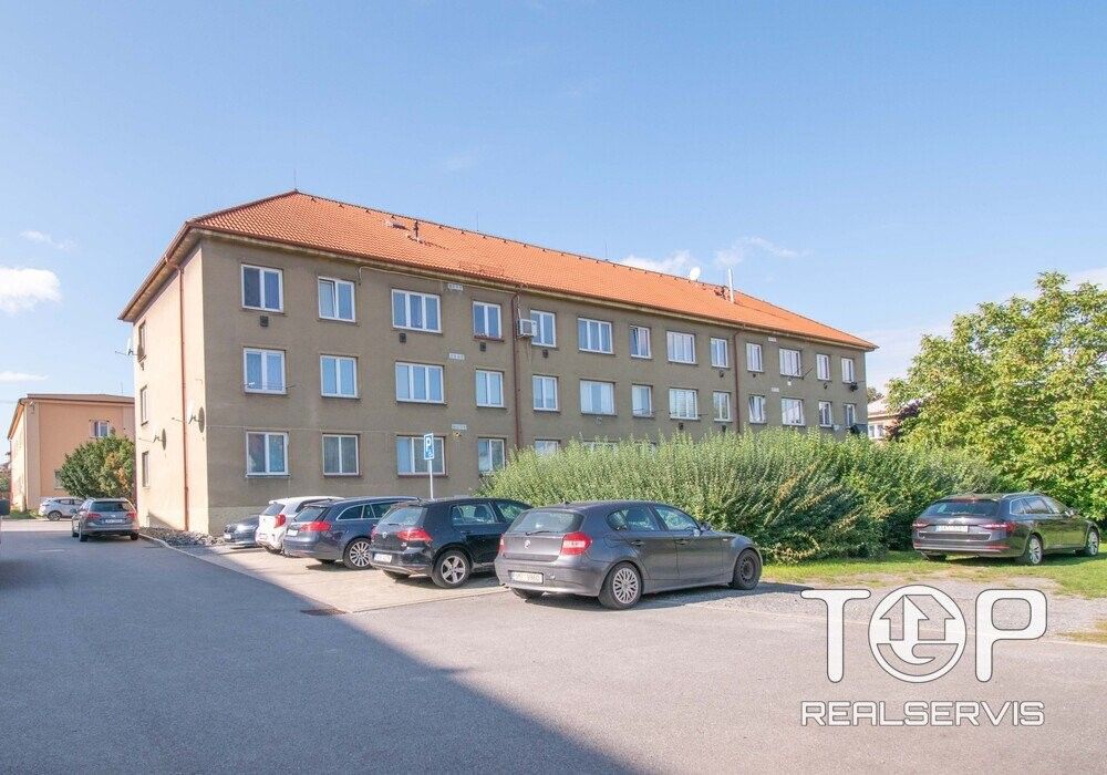 3+1, Československé armády, Skuteč, 72 m²