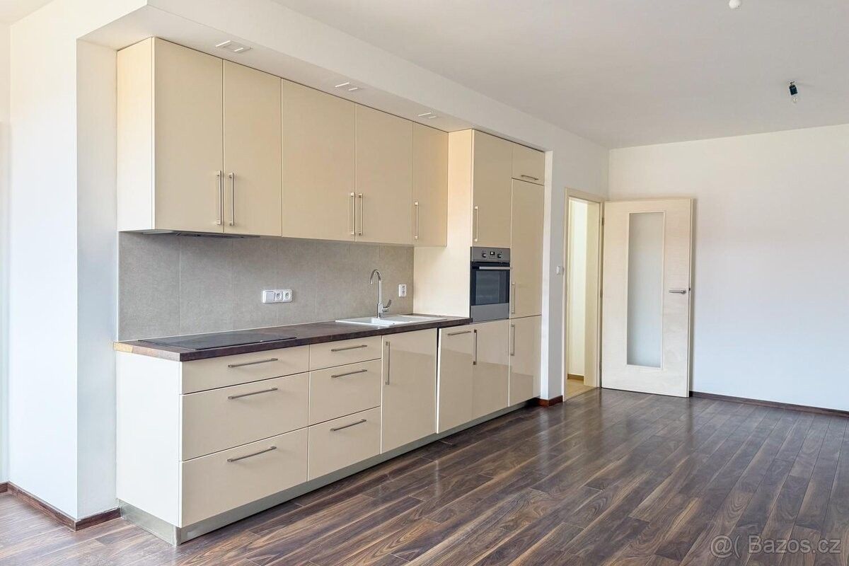 Byty, Plzeň, 301 00