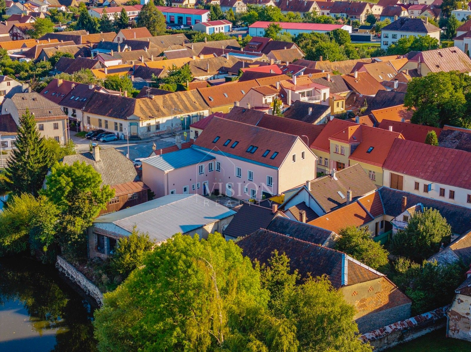 Ubytovací zařízení, Hradecká, Telč, 597 m²