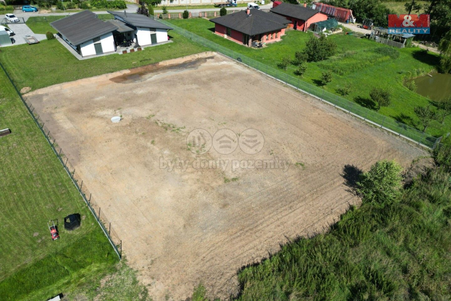 Prodej pozemek pro bydlení - Strašov, 723 m²