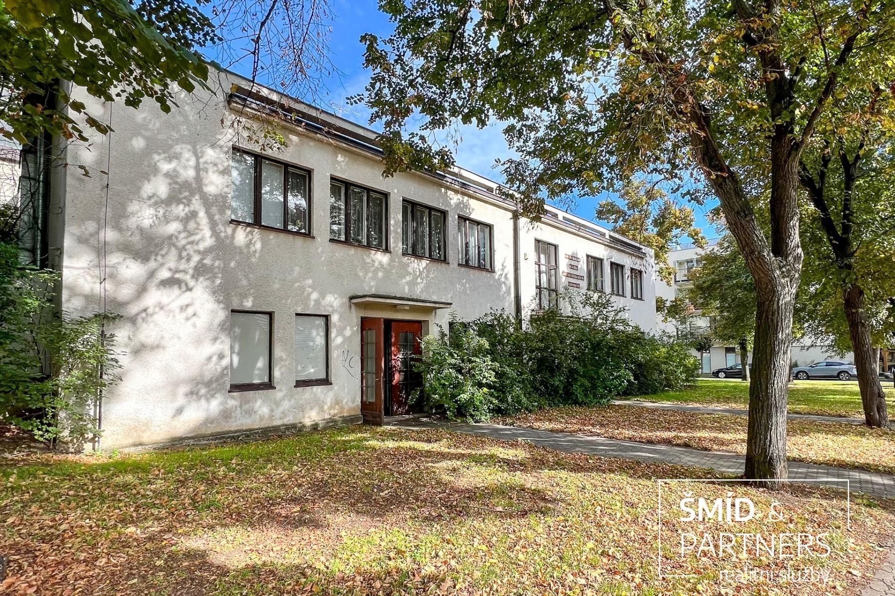 Ostatní, Husovo náměstí, Kolín, 300 m²