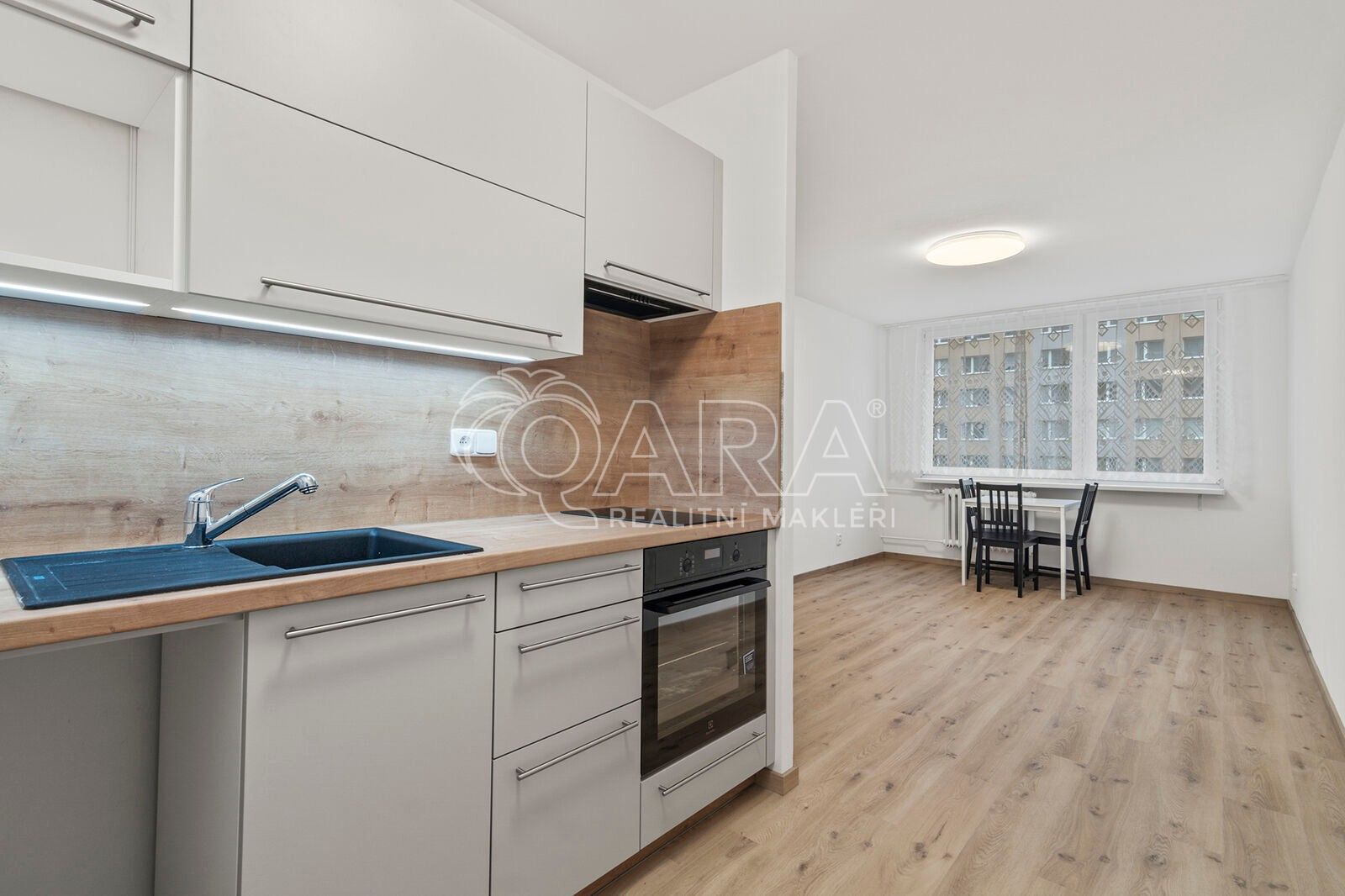 2+kk, Francouzská, Kladno, 40 m²