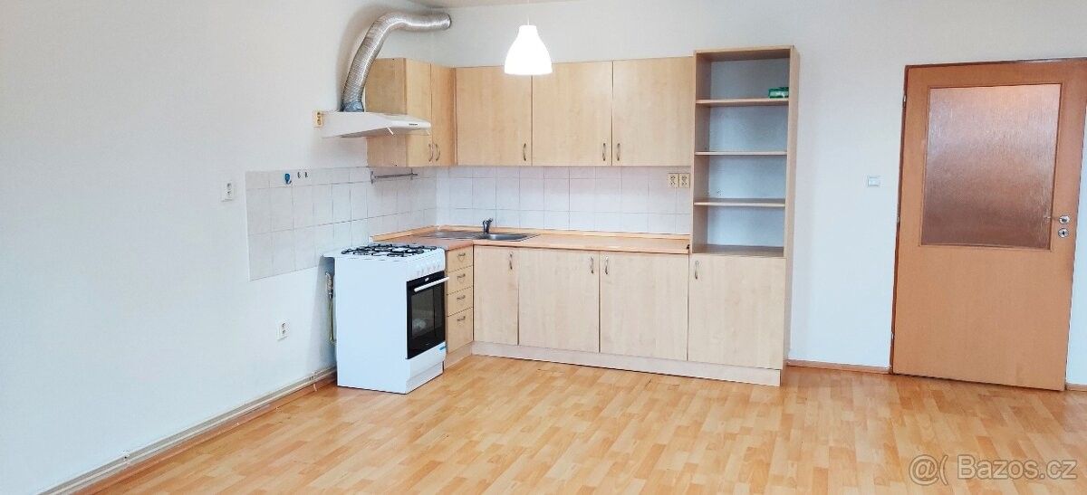 2+kk, Kladno, 272 01, 59 m²