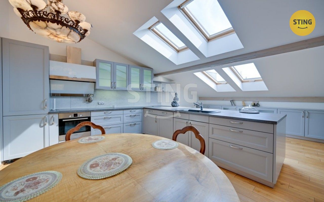 Rodinné domy, Šemberova, Olomouc, 200 m²