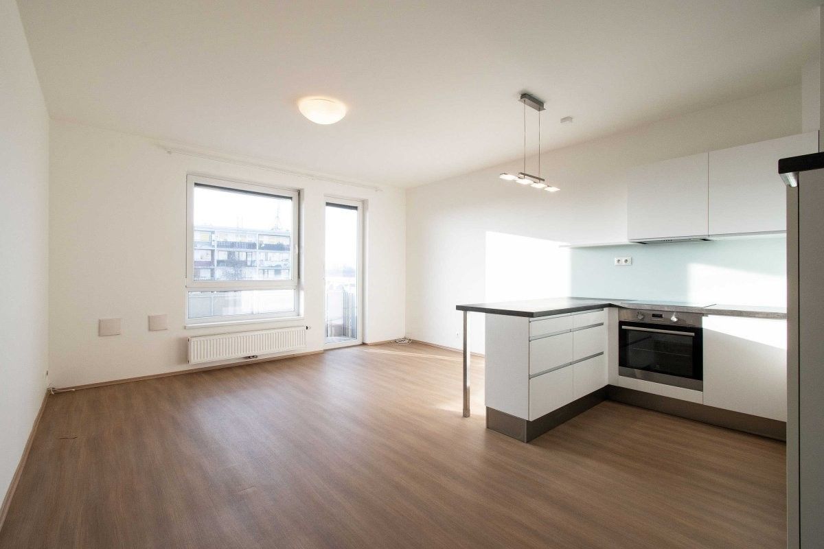 Pronájem byt 2+kk - K Netlukám, Praha, 53 m²