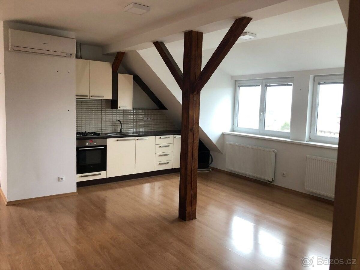 Byty, Uherský Brod, 688 01