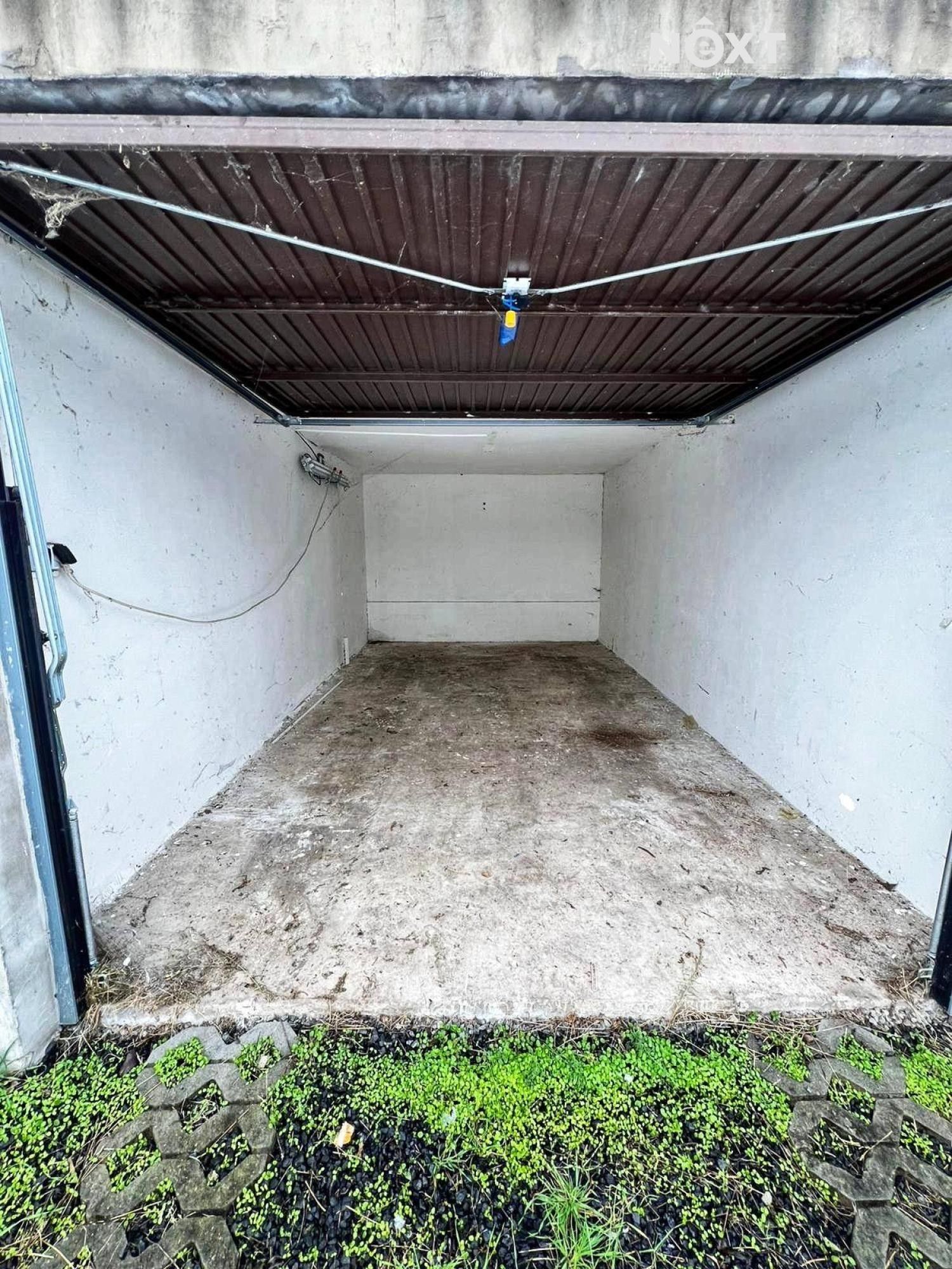 Garáže, Novostrašnická, Praha, 15 m²