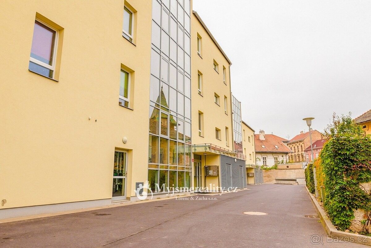 Byty, Znojmo, 669 02