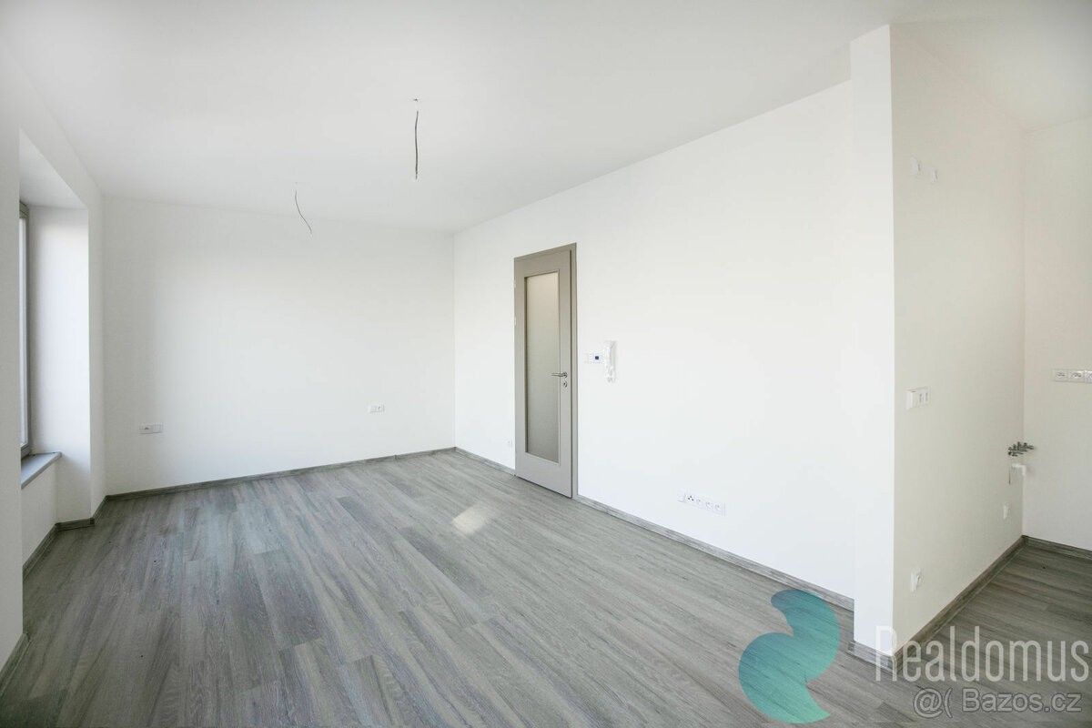 Prodej byt 1+kk - Kolín, 280 02, 29 m²