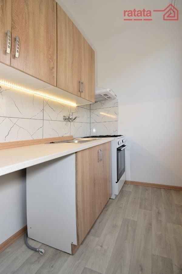 Pronájem byt 1+1 - Jana Kubelíka, Most, 27 m²