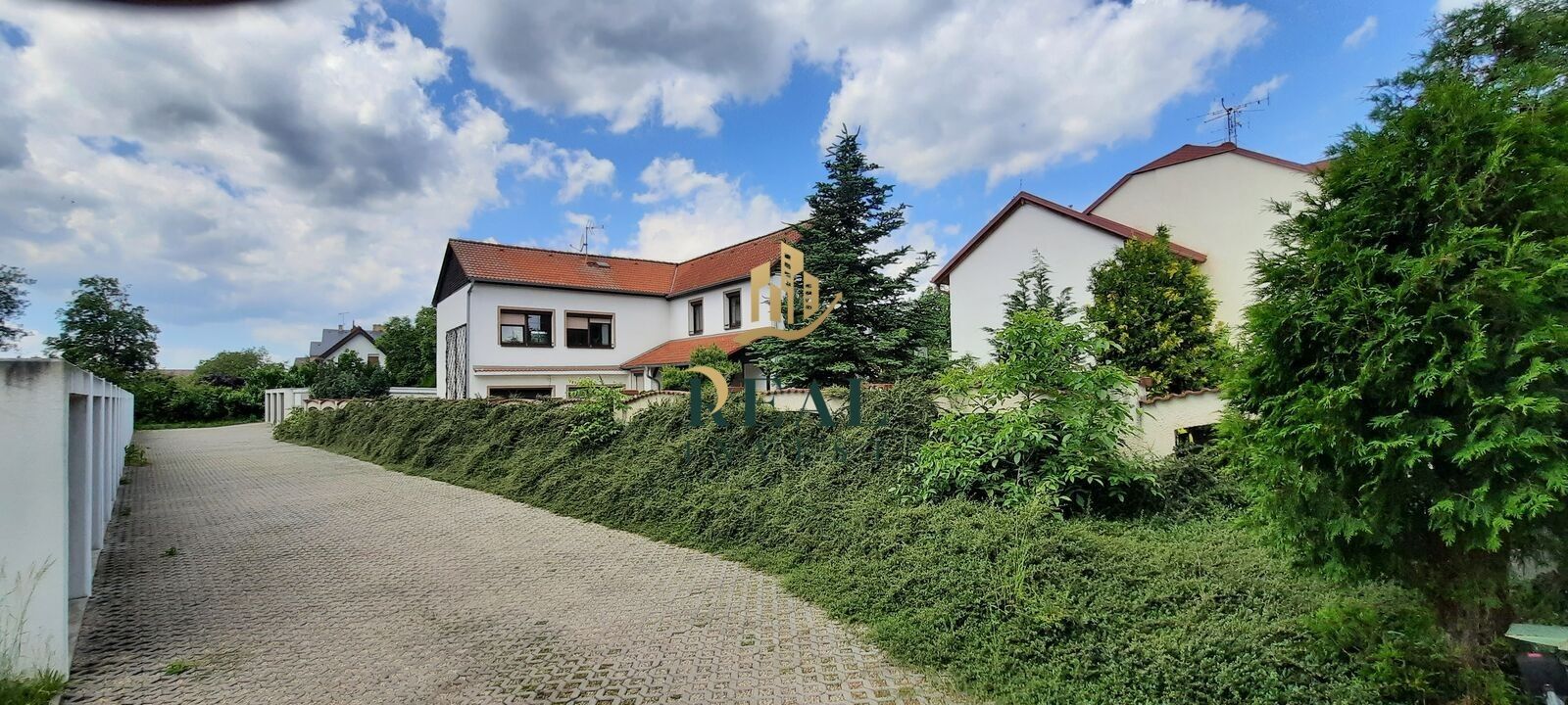 Rodinné domy, Adámkova, Chomutov, 272 m²