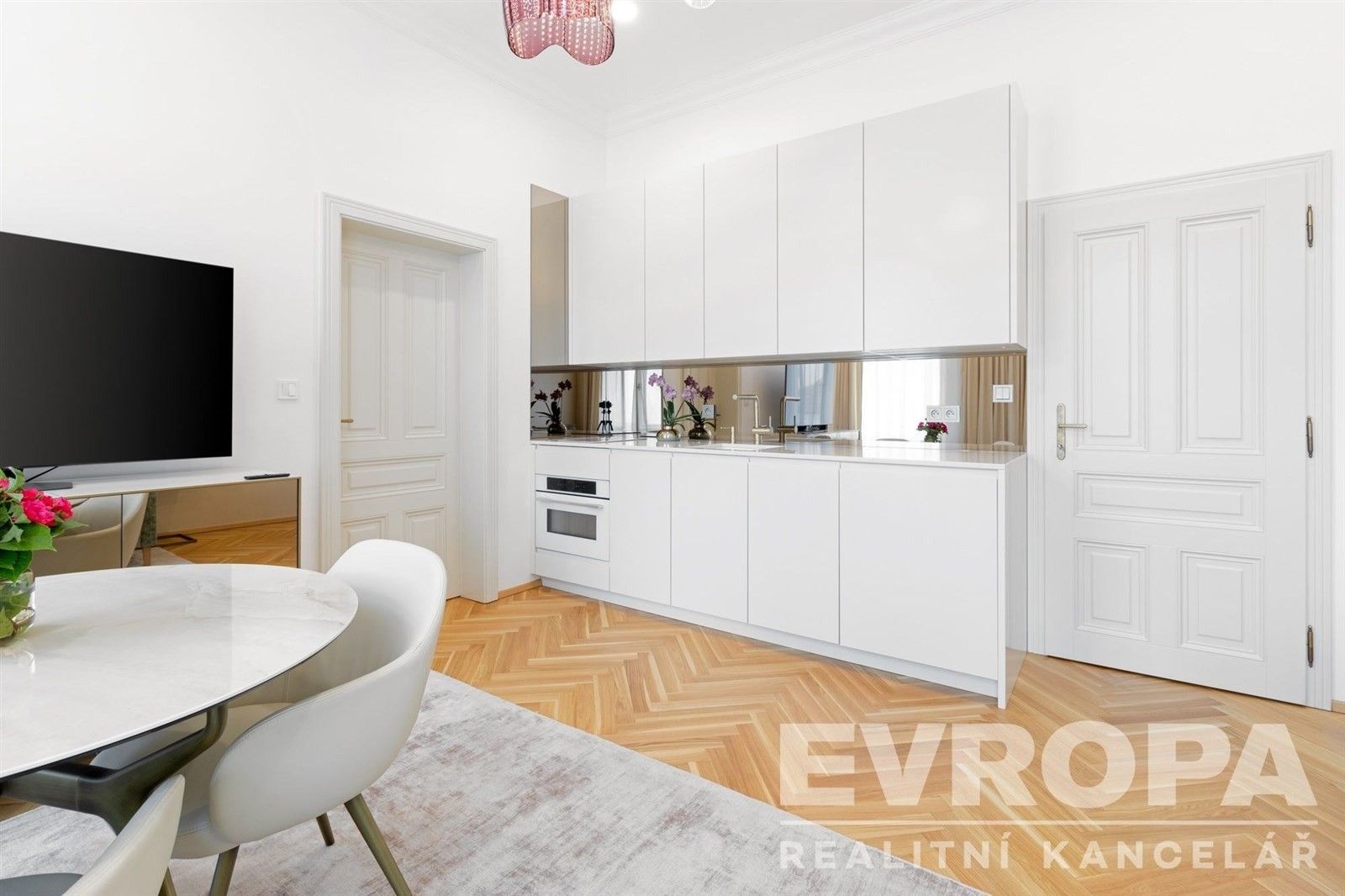 Pronájem byt 2+kk - Nekázanka, Praha, 42 m²