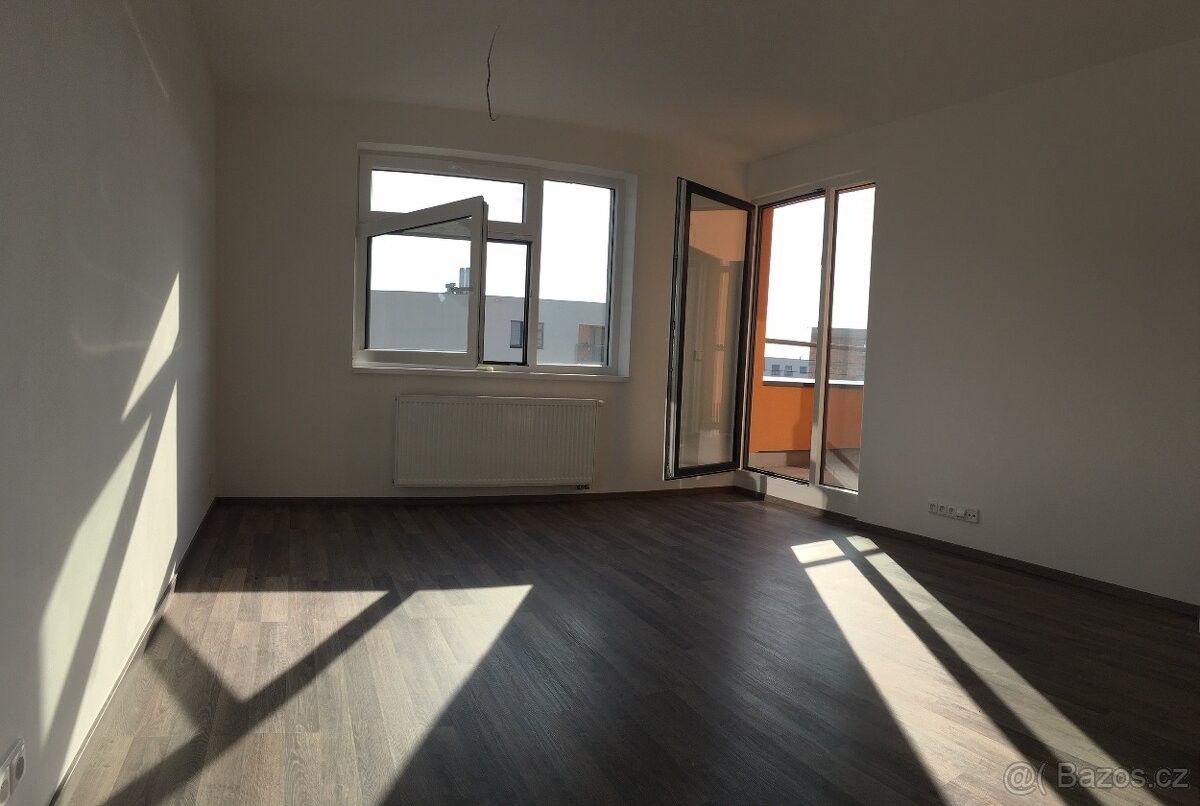 2+kk, Praha, 104 00, 41 m²