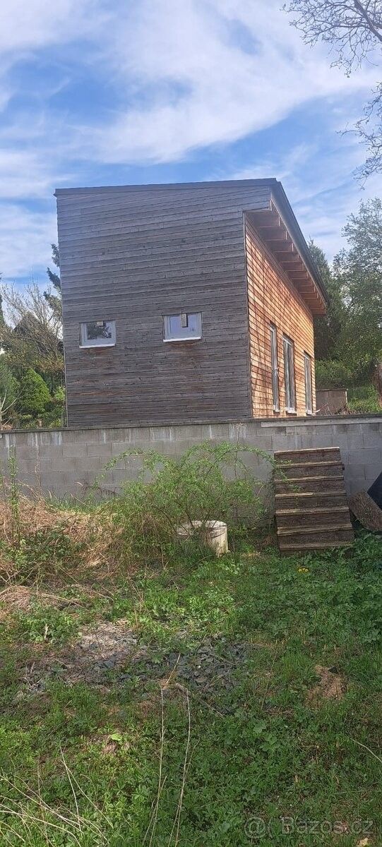 Chaty, Hrušovany u Brna, 664 62, 339 m²