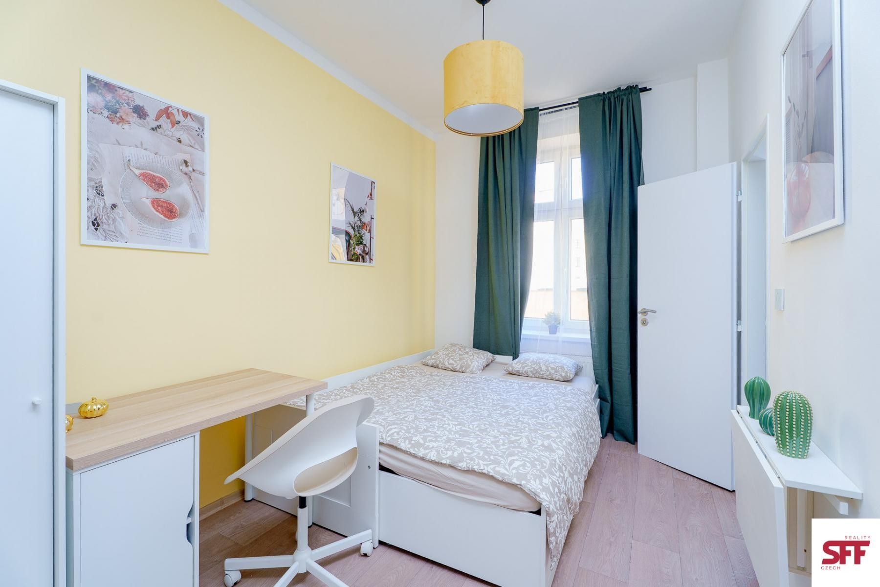 1+kk, Čestmírova, Praha, 17 m²