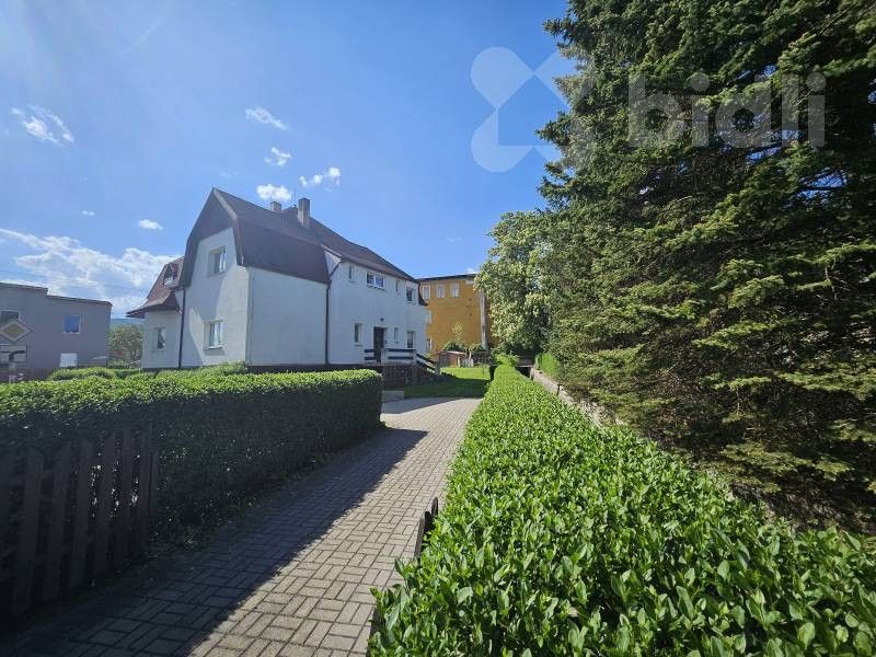 Prodej rodinný dům - Mlýny, Hrob, 240 m²