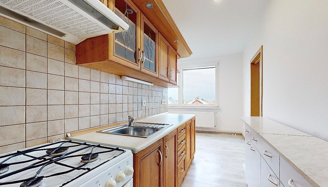 2+1, Javorník, 64 m²