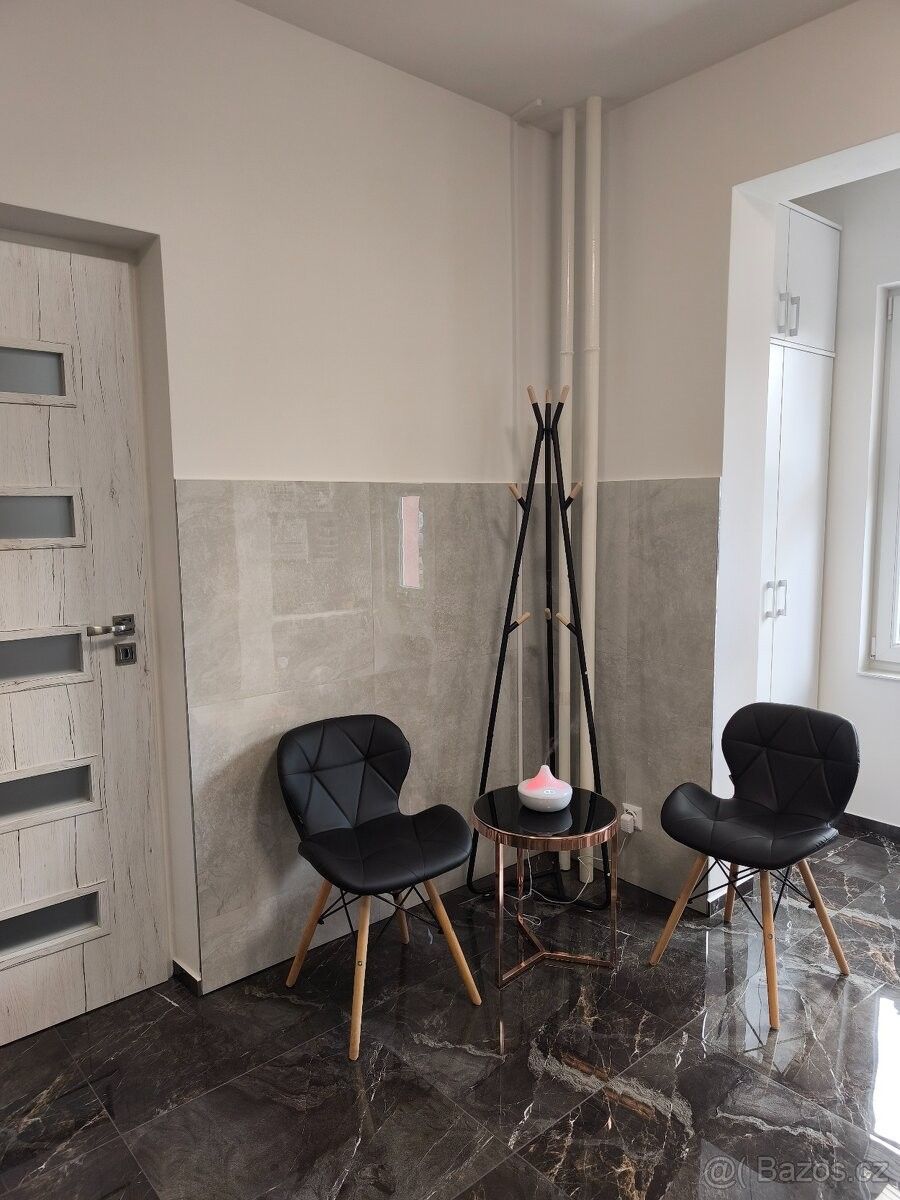 Obchodní prostory, Kladno, 272 01