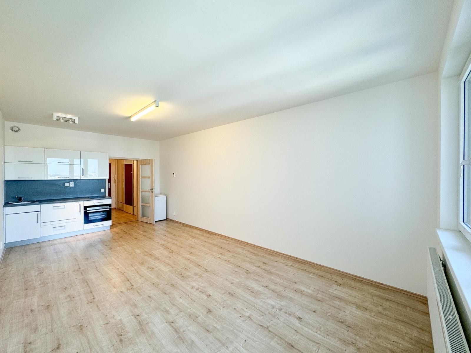 Prodej byt 1+kk - Freyova, Praha, 33 m²