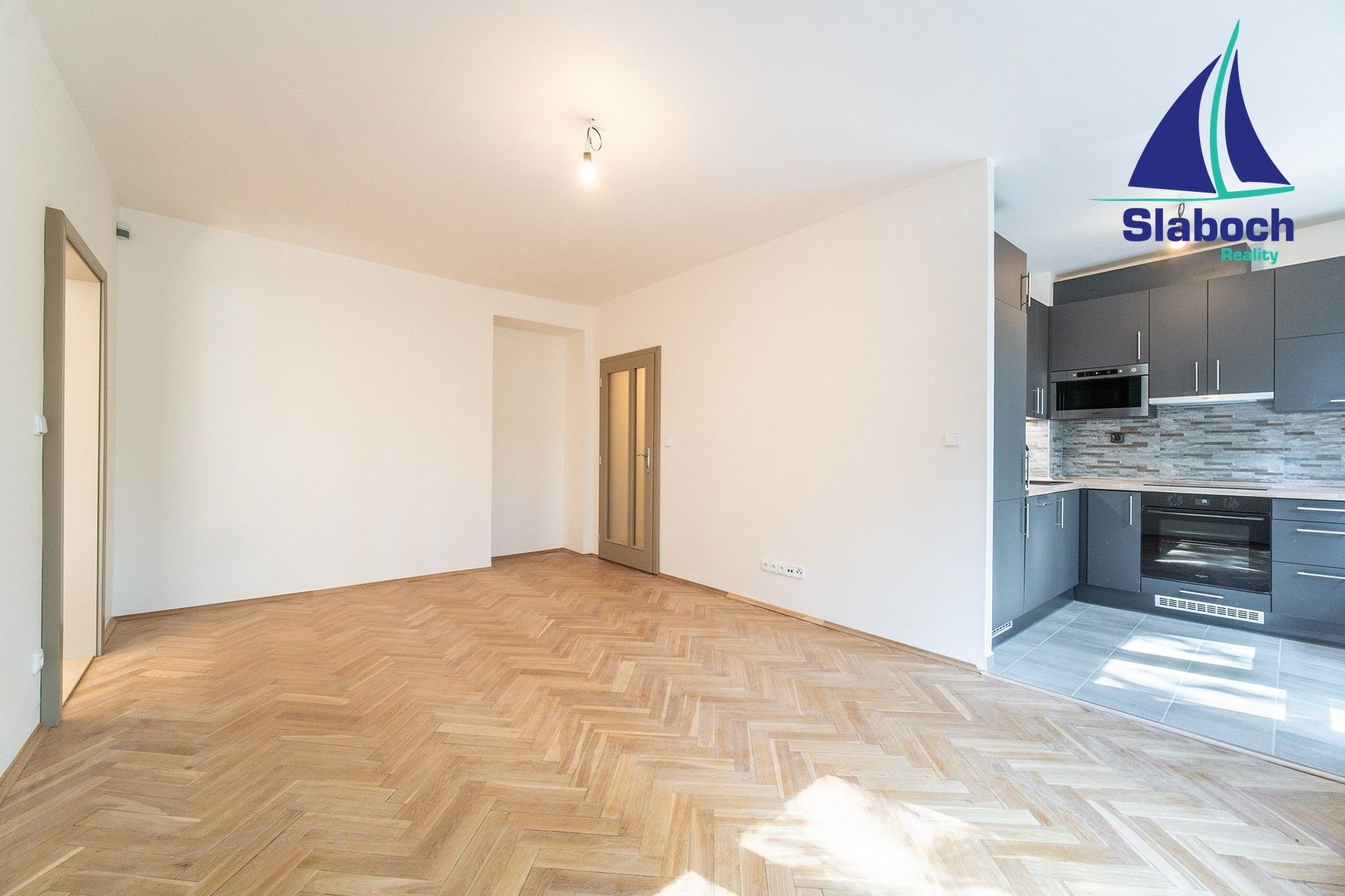 Prodej byt 2+1 - Na Vlčovce, Praha, 53 m²