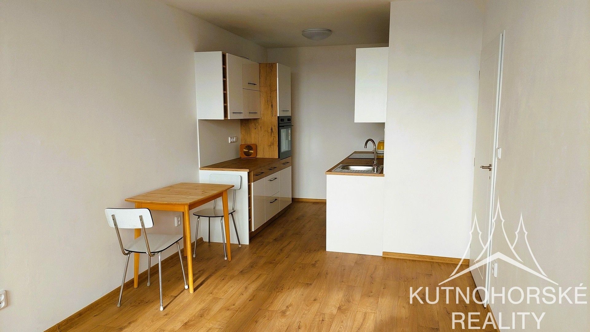 2+kk, Radimského, Kolín, 39 m²