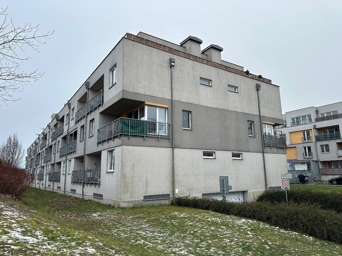 2+kk, Praha, 104 00, 48 m²