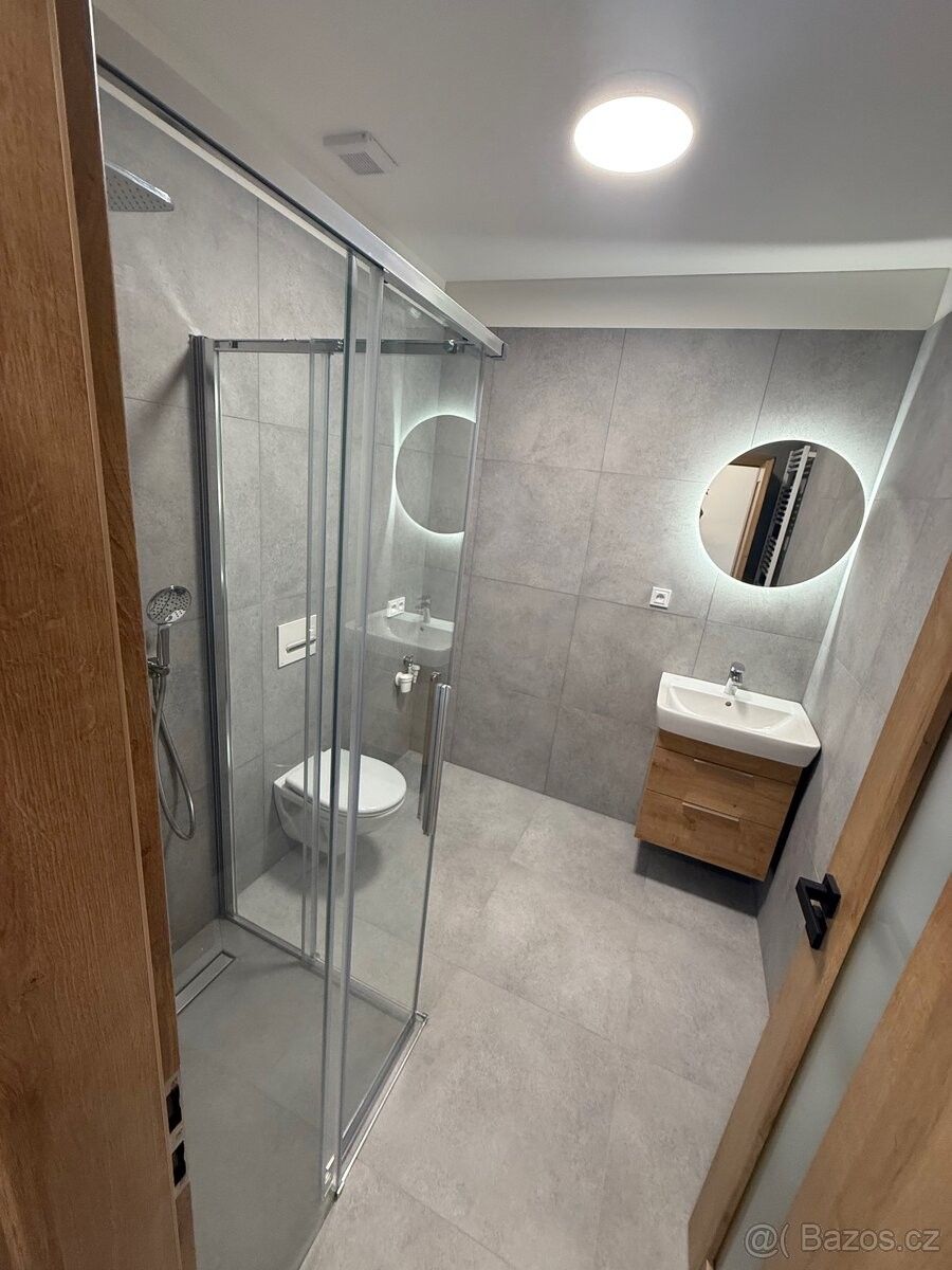 Byty, Návsí, 739 92