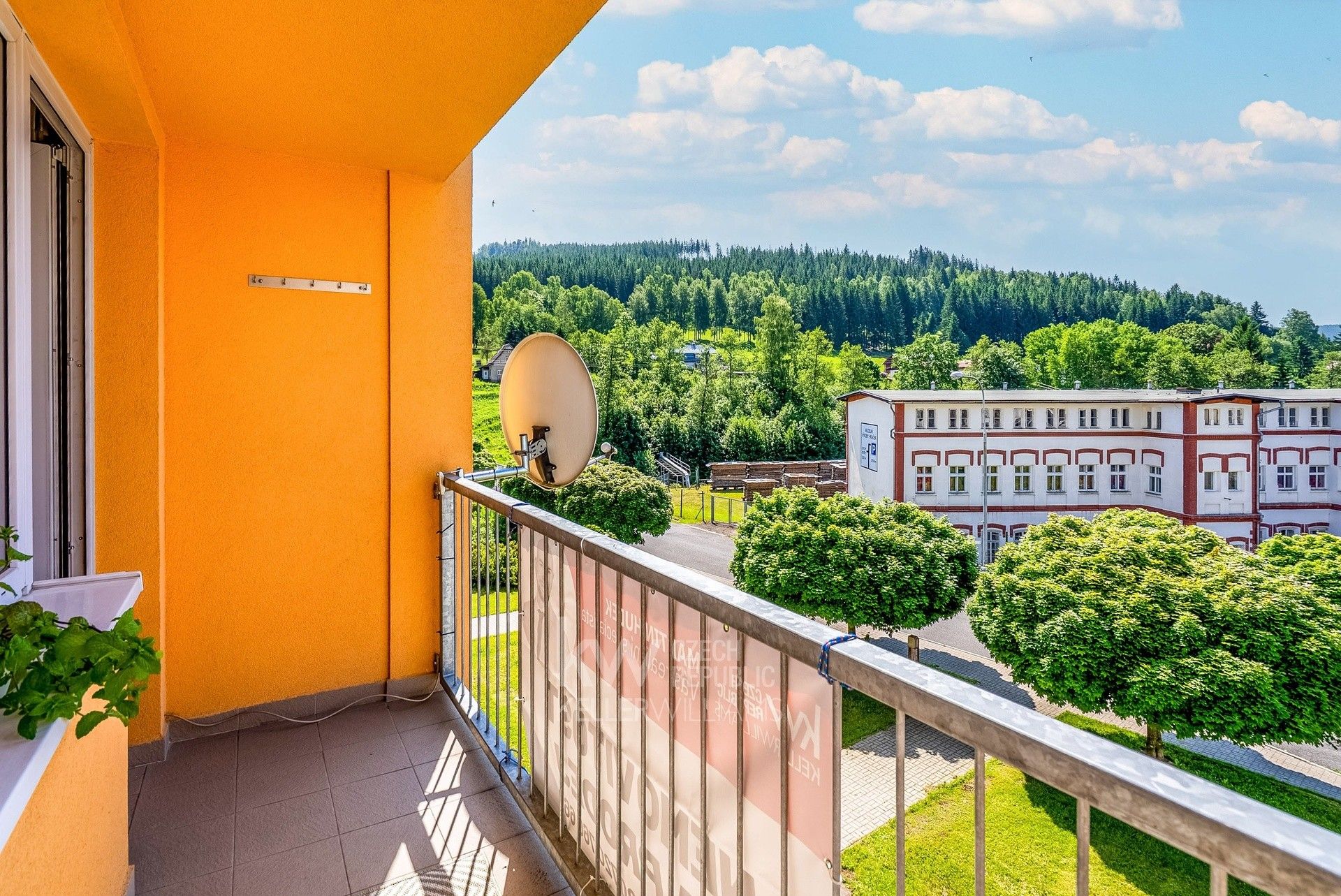 3+1, Jiřetín pod Bukovou, 77 m²