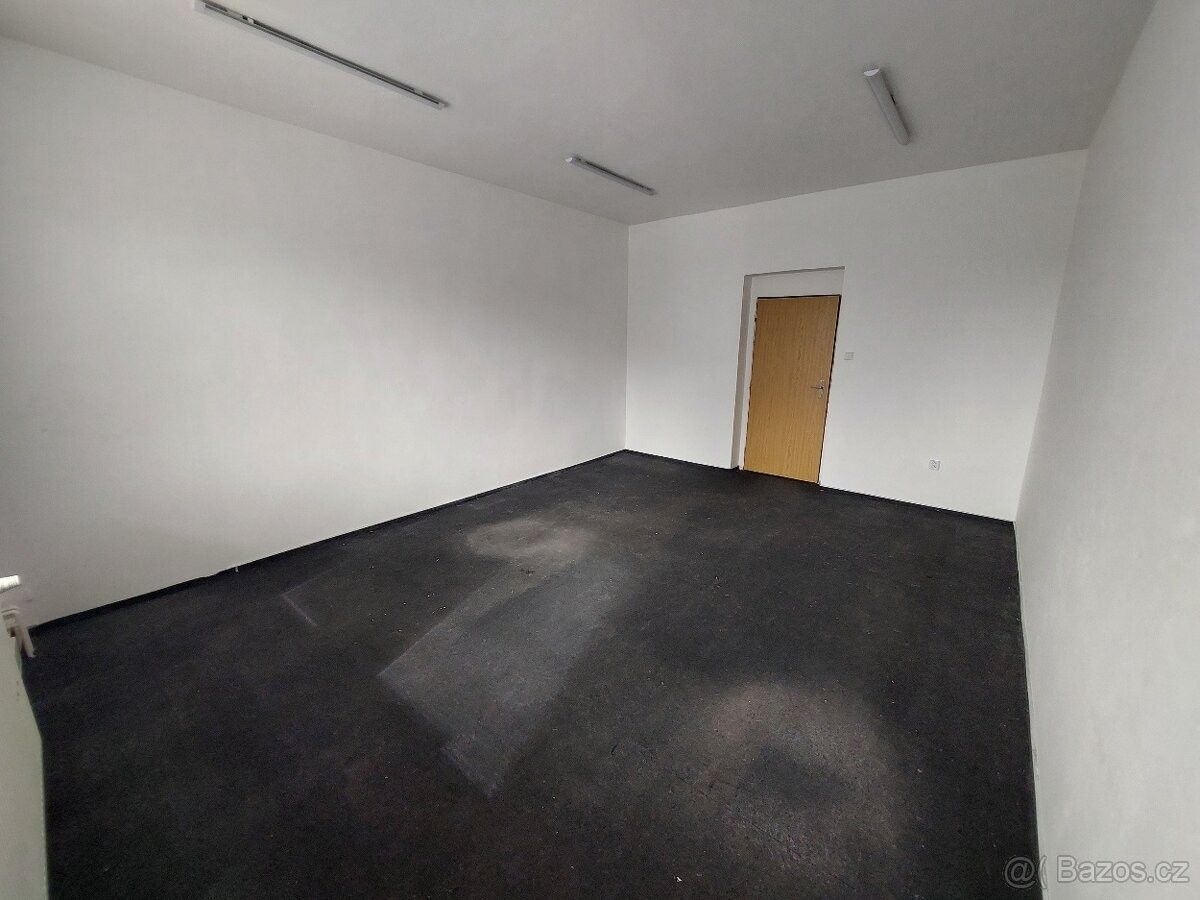 Pronájem kancelář - Třinec, 739 61