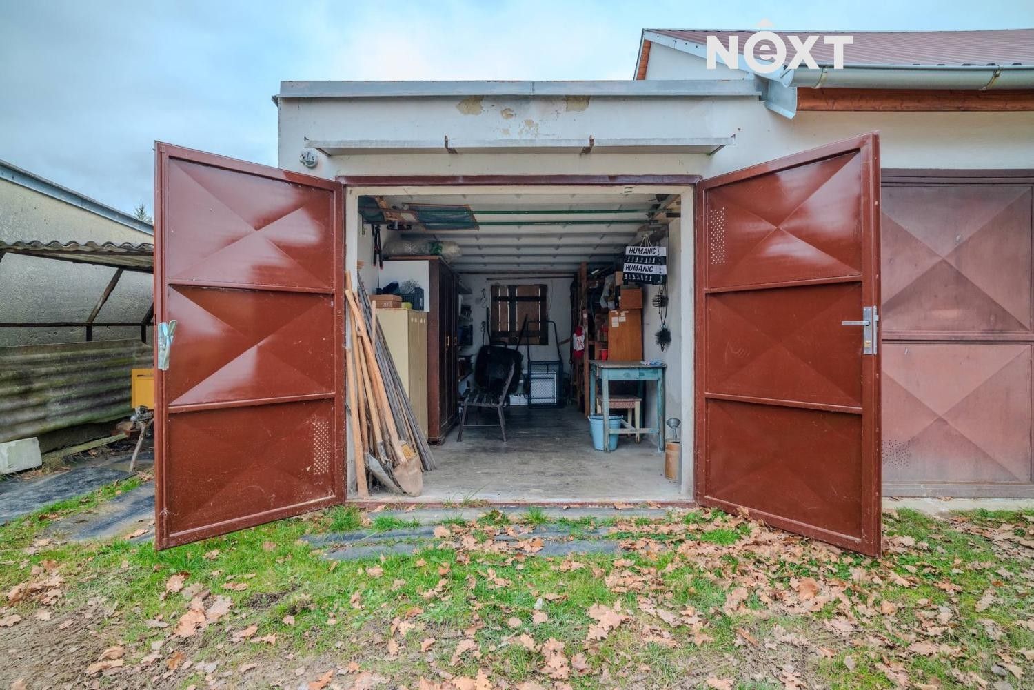 Garáže, Dubné, 18 m²