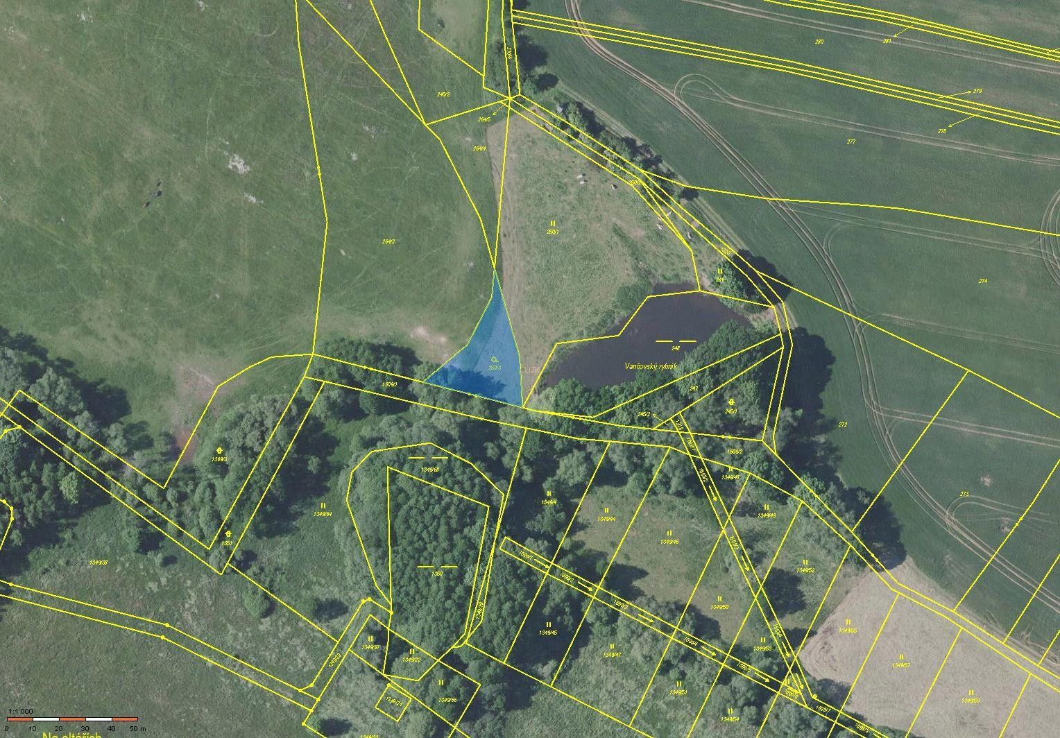 Zahrady, Jankov, 888 m²