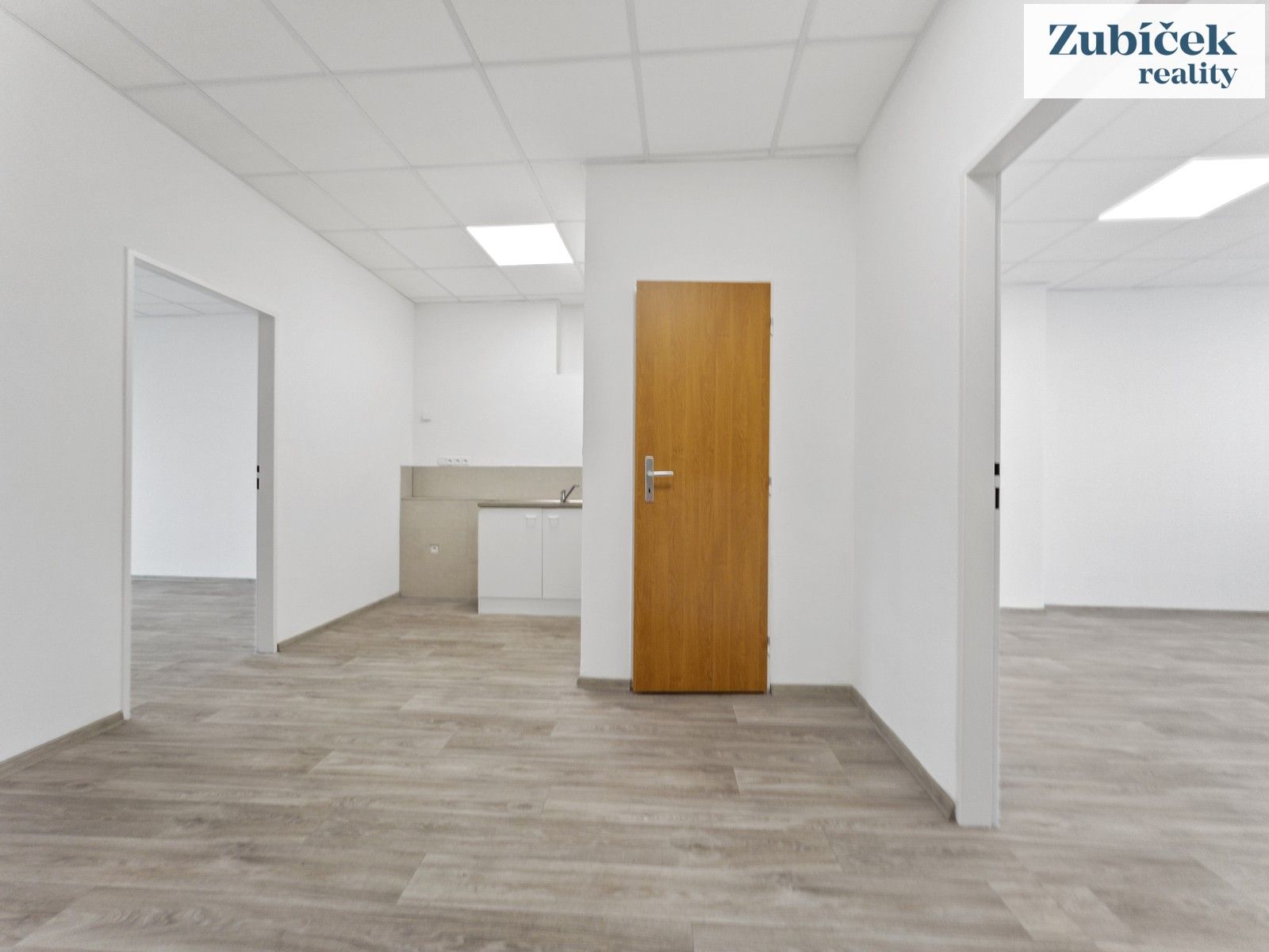 Kanceláře, náměstí Míru, Zlín, 70 m²