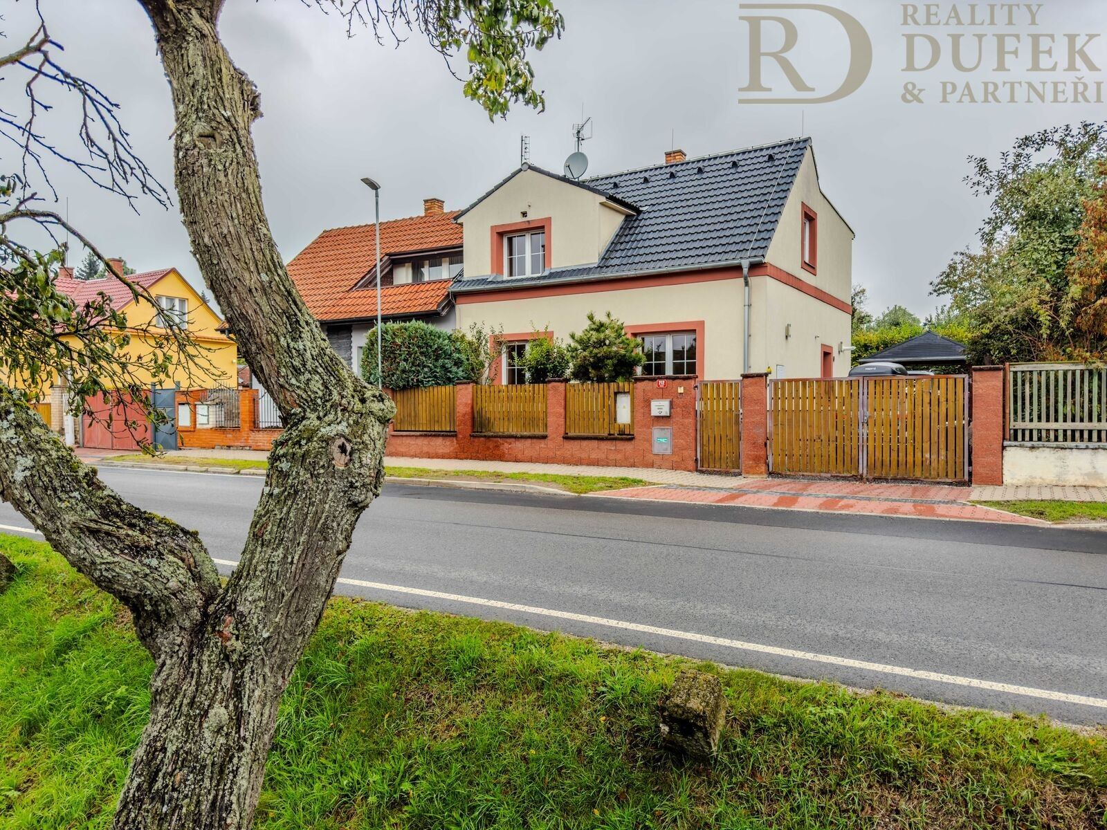 Prodej dům - Tyršova, Nučice, 181 m²