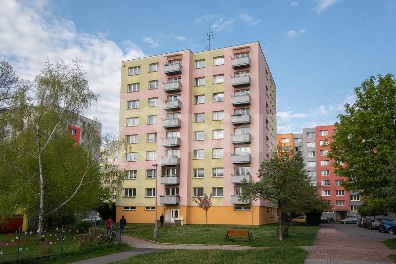 4+1, Dlouhá, České Budějovice, 76 m²