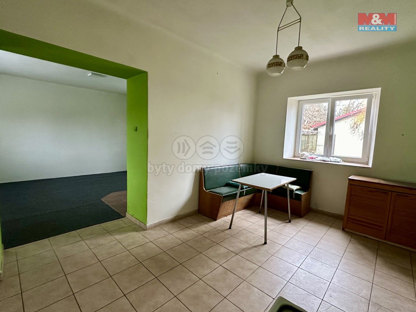 Prodej rodinný dům - Velká Černoc, Měcholupy, 120 m²