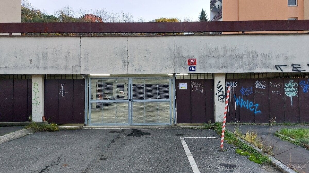 Garáže, Praha, 101 00