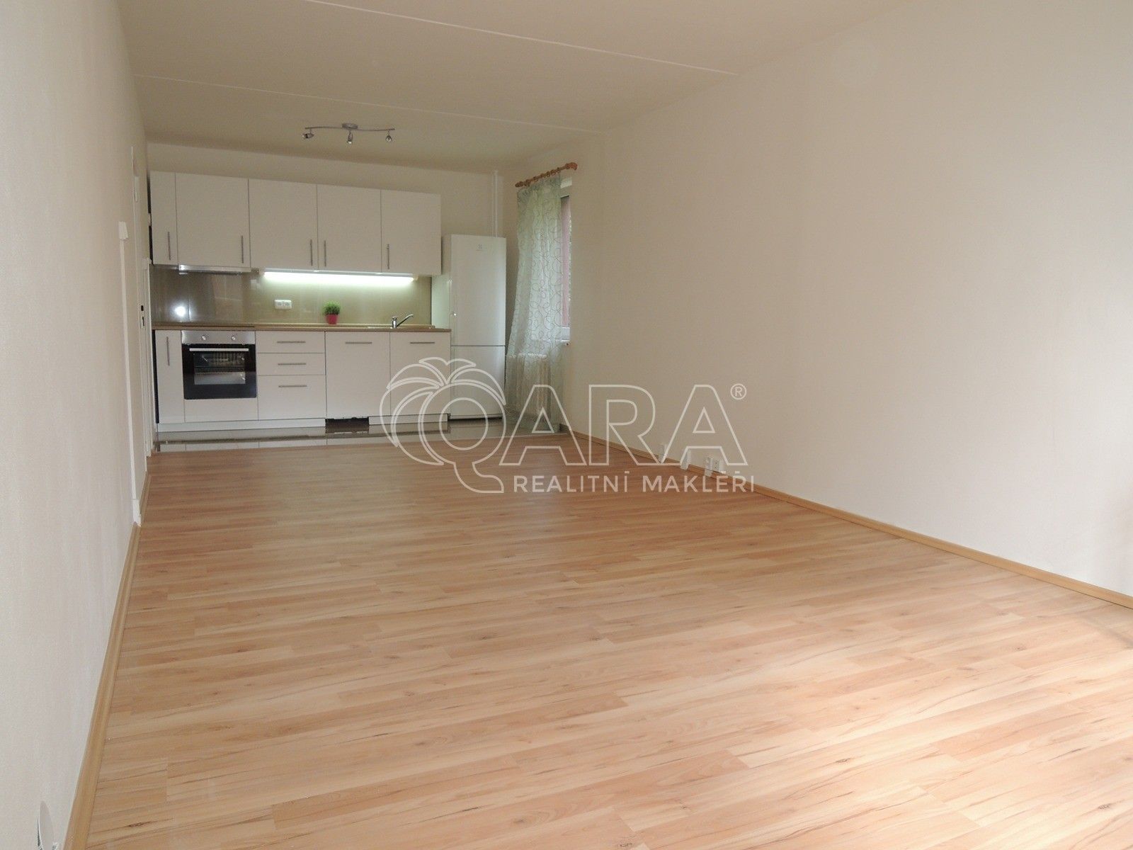 3+kk, Werichova, Praha, 77 m²