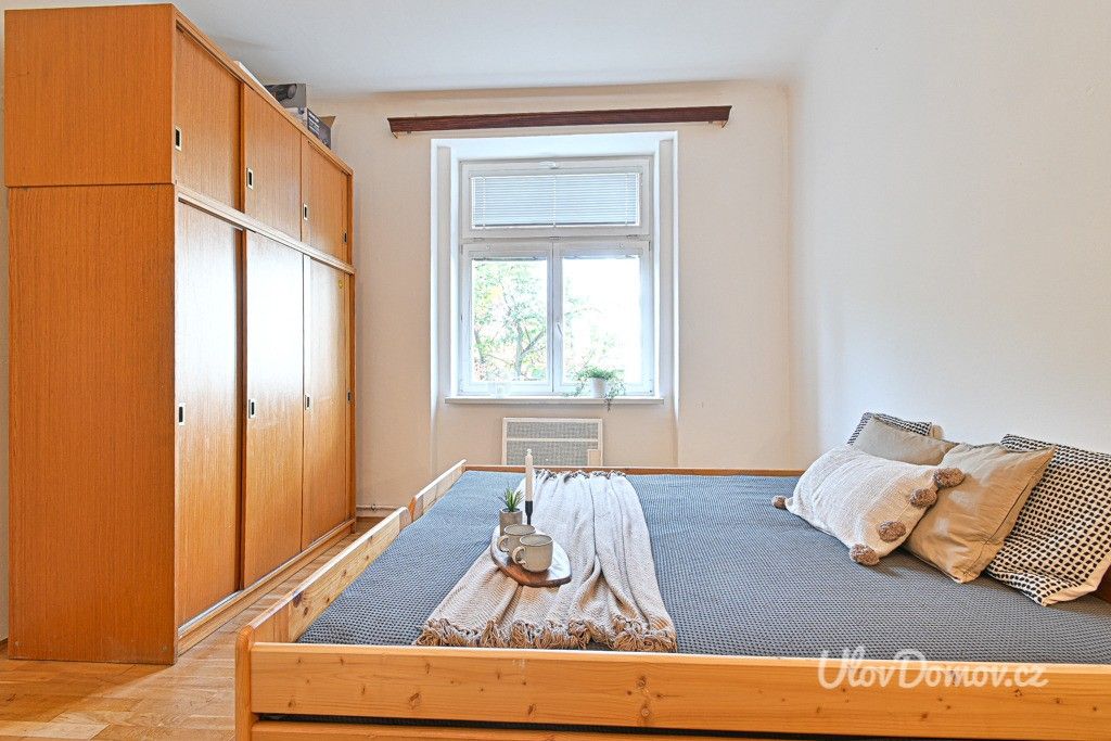 Prodej byt 2+kk - Na Maninách, Praha, 52 m²