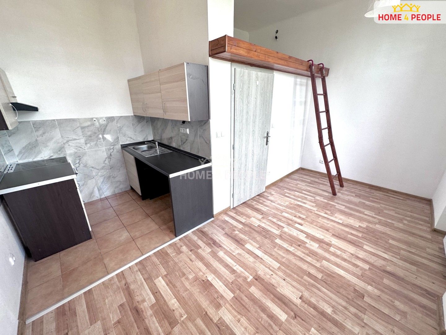 1+kk, Sokolovská, Praha, 27 m²