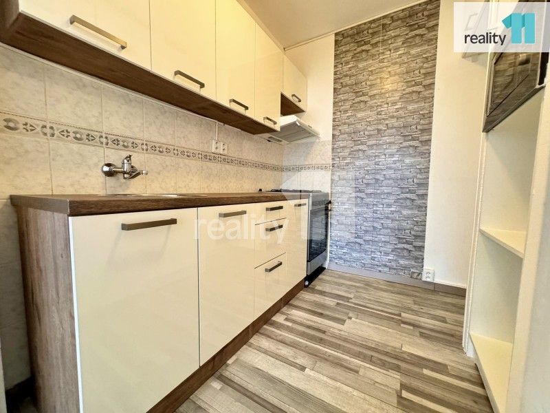 Pronájem byt 2+kk - Sulanského, Praha, 45 m²